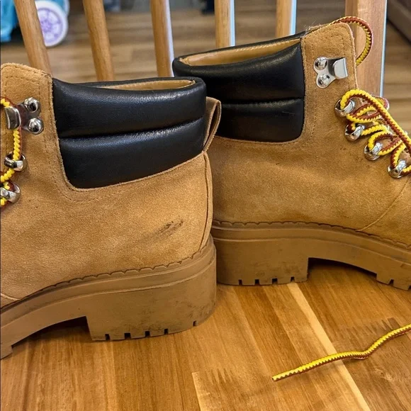 Marc Fisher LTD Nairy lace up shearling lug sole booties in tan suede. Womens 8 - Picture 6 of 10